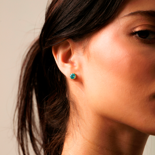 Brincos Haal Solitário Apatita 6mm - Prata 925