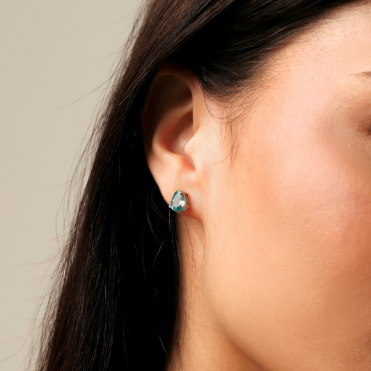 Brincos Haal Solitário Apatita 6x8mm - Prata 925